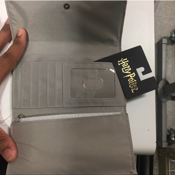 Harry Potter Wallet - Picture 2 of 2